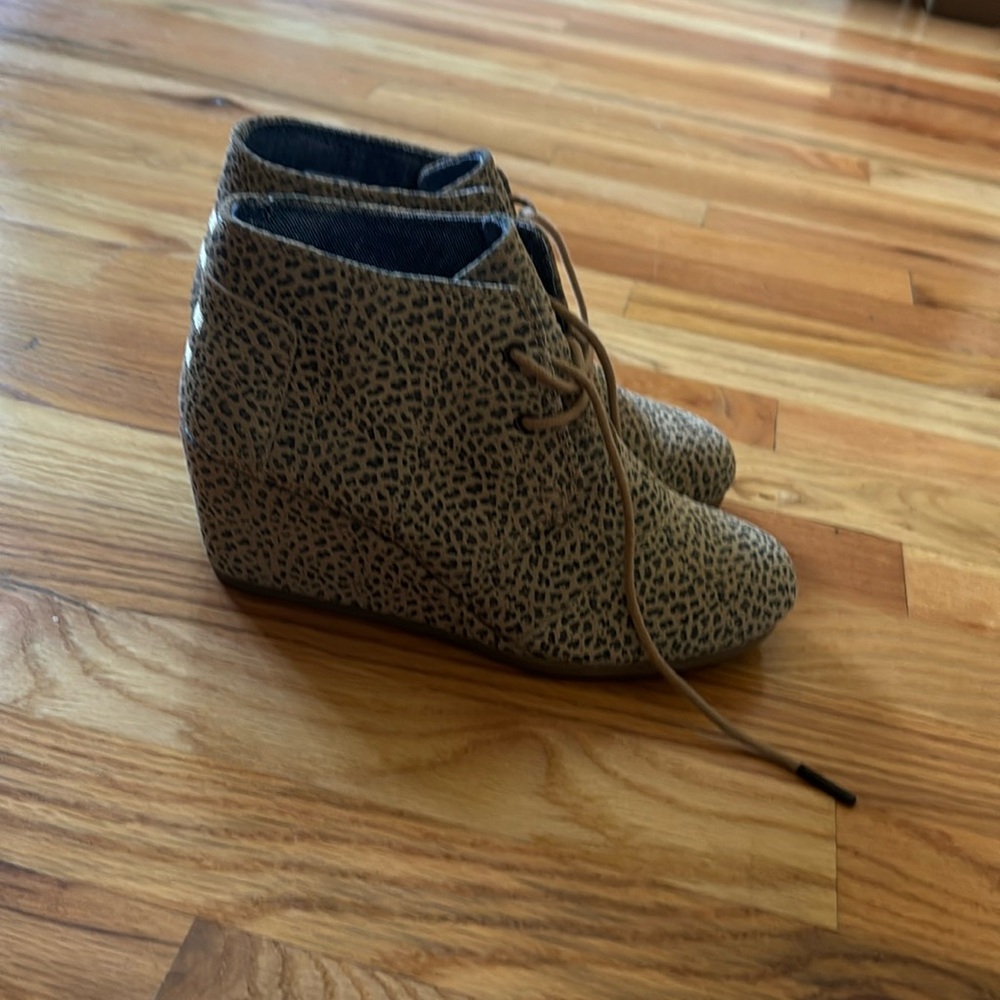 Tom’s wedges
